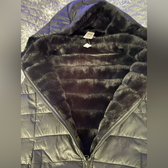 New York & Company Dark Puffer Coat - Picture 3 of 9